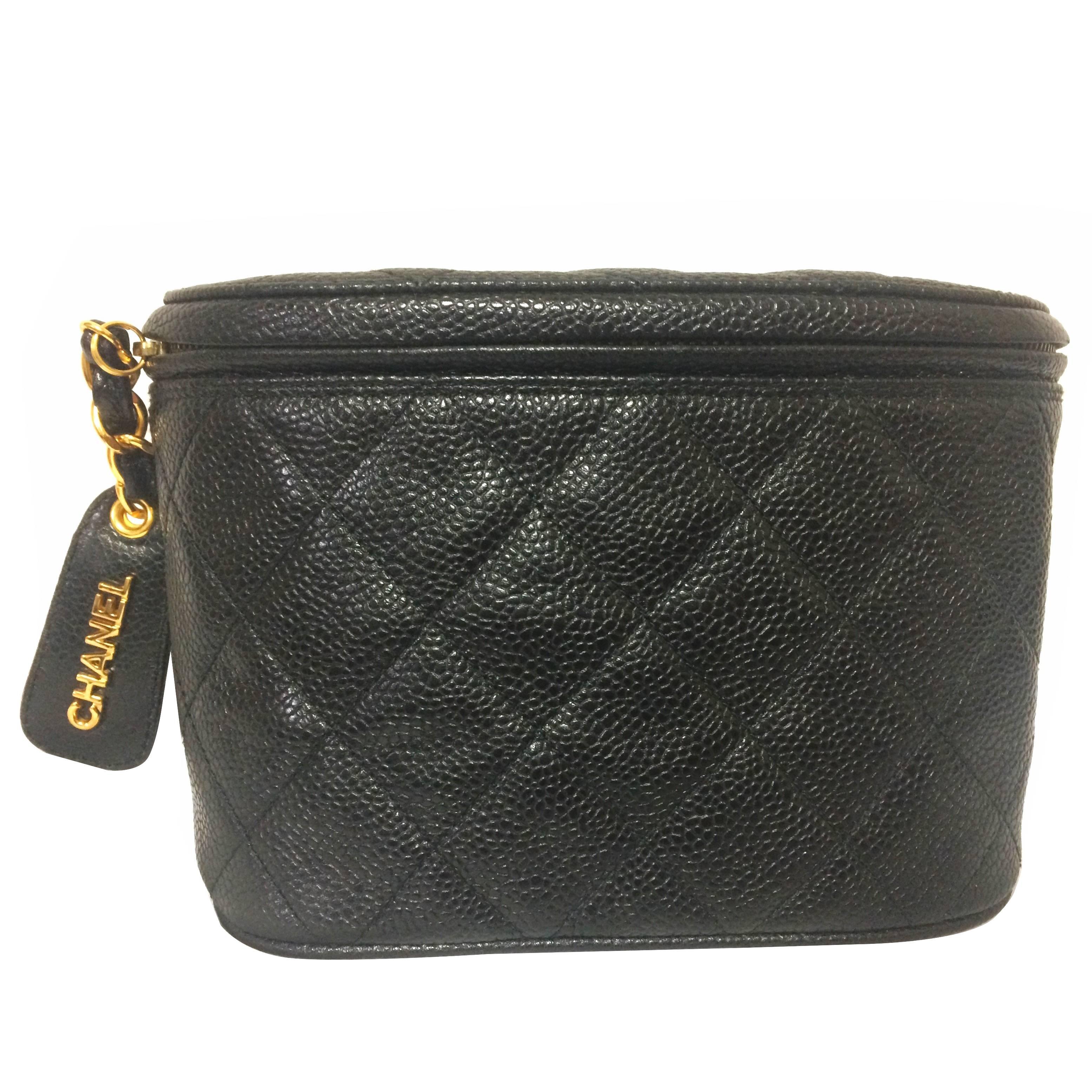 MINT. Vintage CHANEL black caviar leather purse pouch. Can be waist bag.