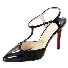 Christian Louboutin NEU Coxinelle Pumps aus schwarzem Lackleder mit T-Strap Gr. 37::5