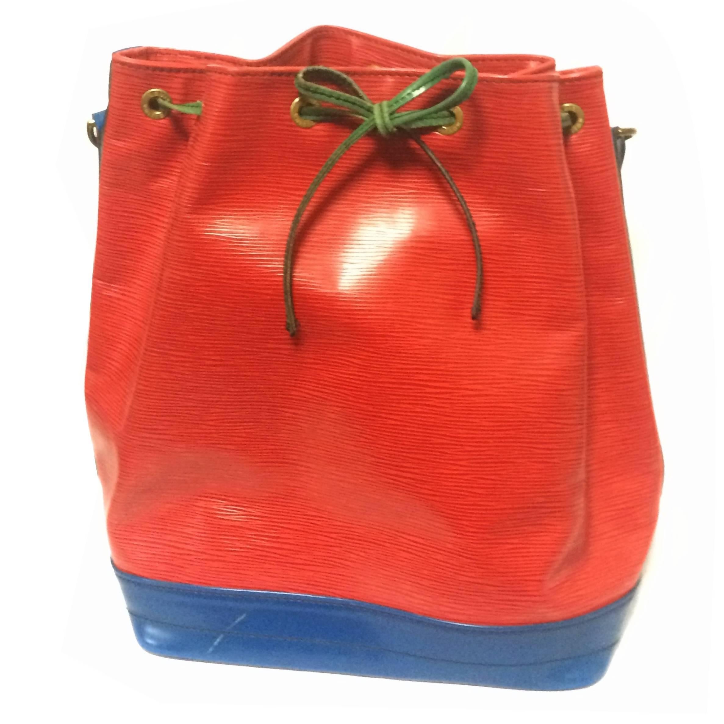 Vintage Louis Vuitton red, blue, and green, epi bucket hobo GM noe shoulder bag. For Sale