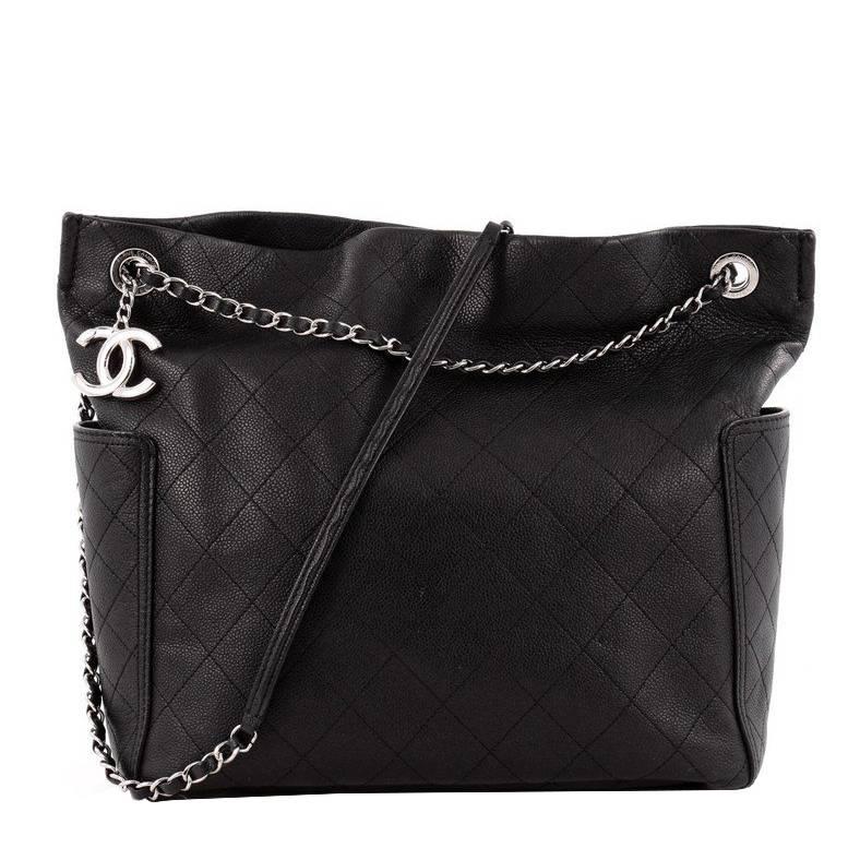 Chanel CC Pocket Tote Quilted Caviar Medium