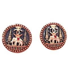 Pair of Beautiful Chanel Buttons 5