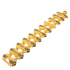 Vintage Fendi scalloped gold bracelet