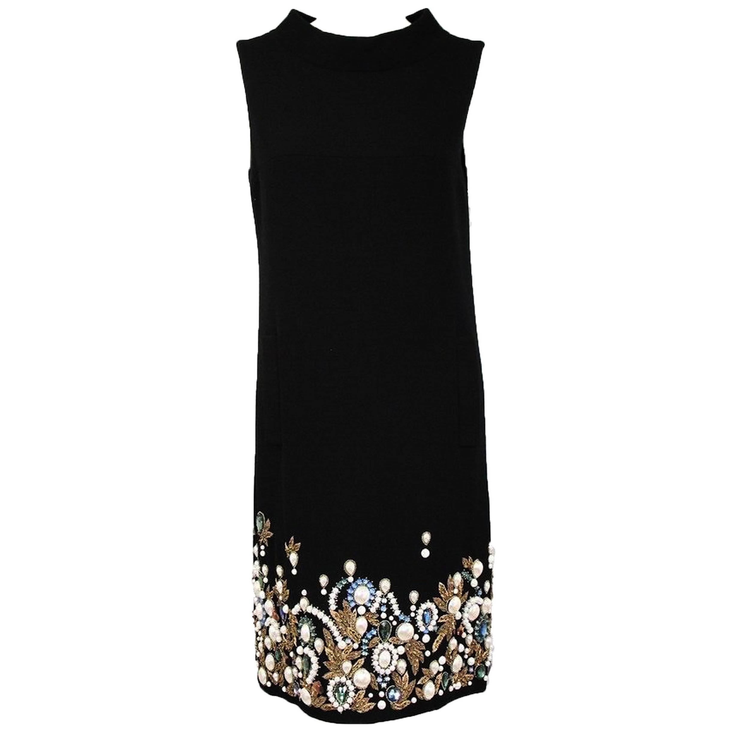 Oscar De La Renta Black Wool Cocktail Dress with Gem Embroidery US 6 For Sale