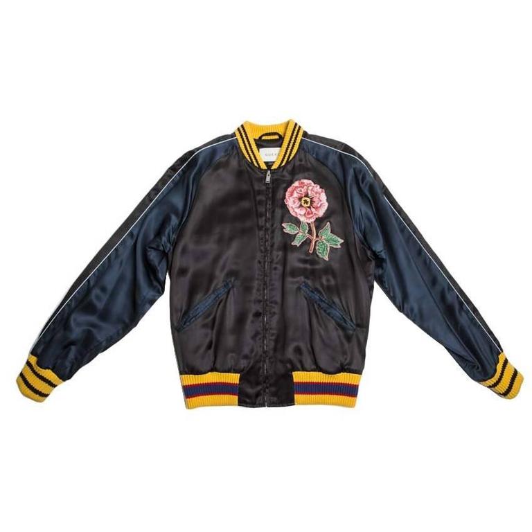 Bank Noord Amerika Intrekking GUCCI 50IT Silk Jacket L'Aveugle Par Amour Embroidered Flowers, Snake and a  Bee at 1stDibs