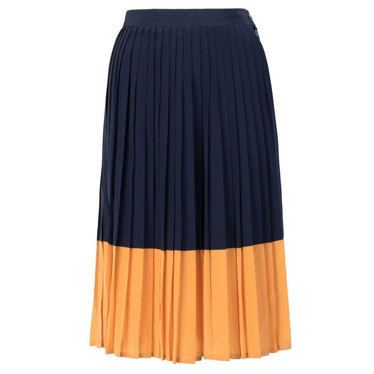 Gucci Pleated Silk Skirt For Sale