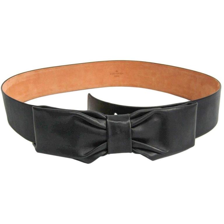 Louis Vuitton Black Leather Bow Women&#39;s Adjustable Evening Waist Belt For Sale at 1stdibs