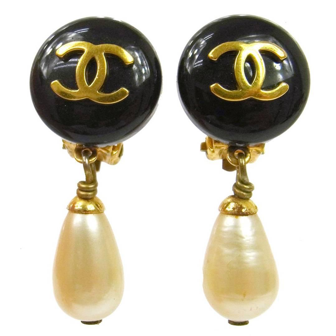Chanel Vintage Rare Charm Pearl Black Evening Dangle Drop Earrings in Box