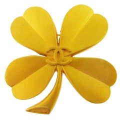 Chanel Vintage Gold Textured Flower Pin Brooch in Box