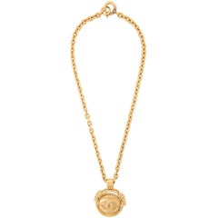 Chanel Vintage Gold Medallion Charm Reverse Mirror Evening Dangle Long Necklace