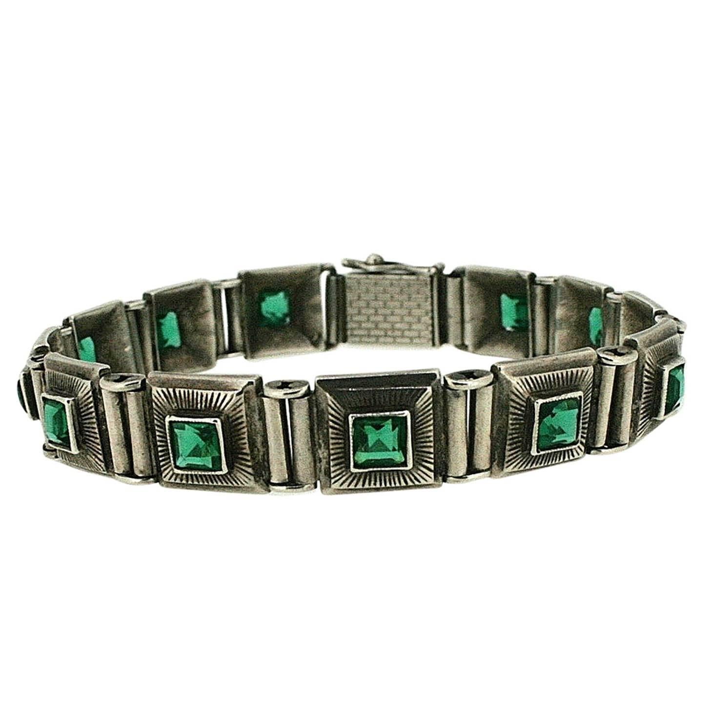 1920s Green Glass Art Deco Design Vintage Bracelet