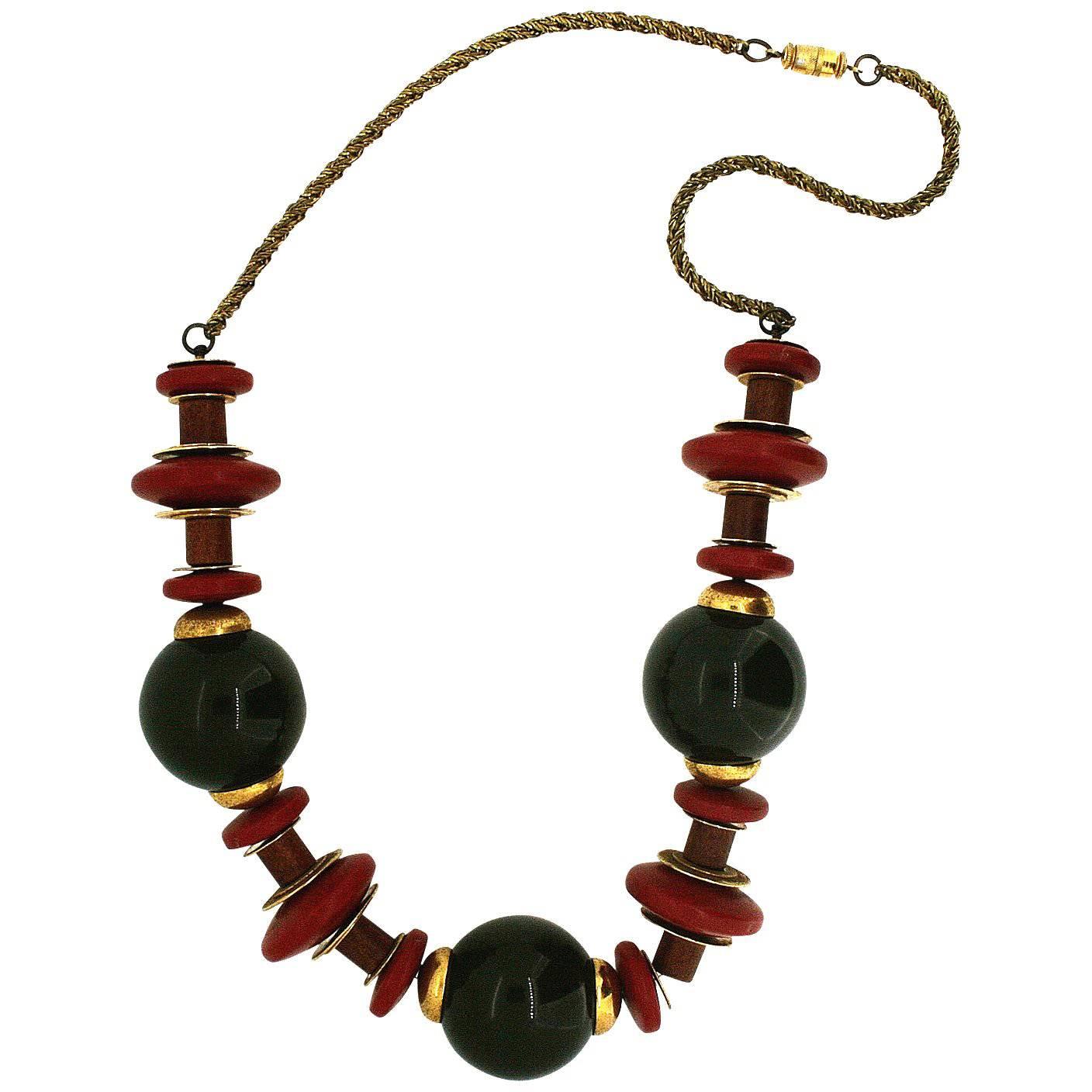 1940s Bakelite, Wood and Gilt Metal Vintage Necklace For Sale