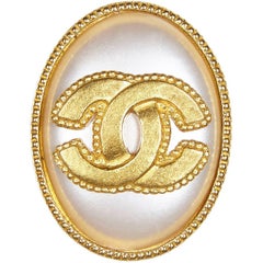 Vintage Chanel Gold Pearl Oval Cameo Double CC Brooch, 1990s 