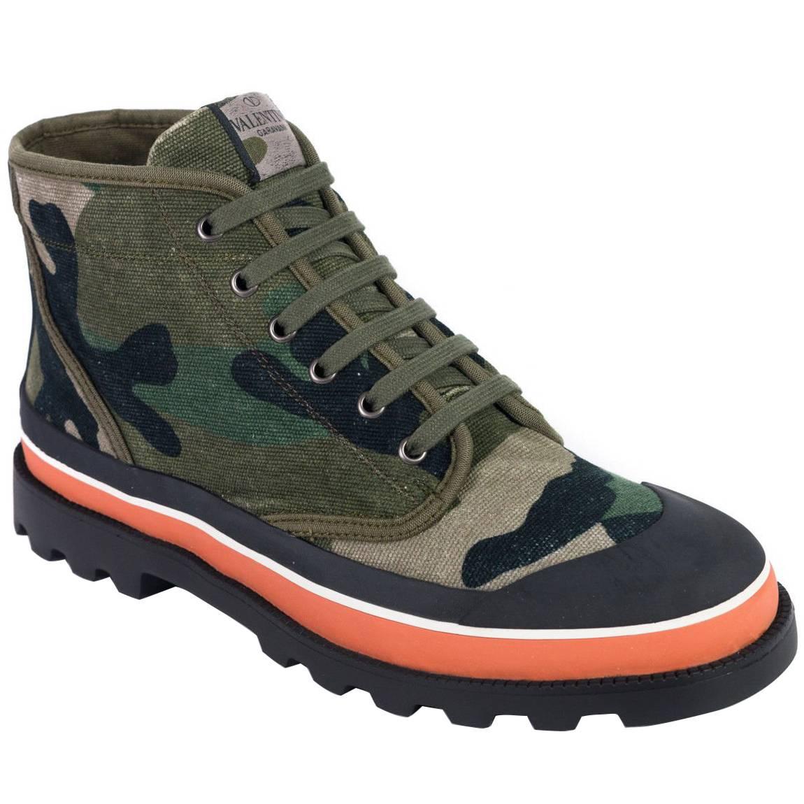 Valentino Men's Green Camouflage Canvas Desert Boots For Sale