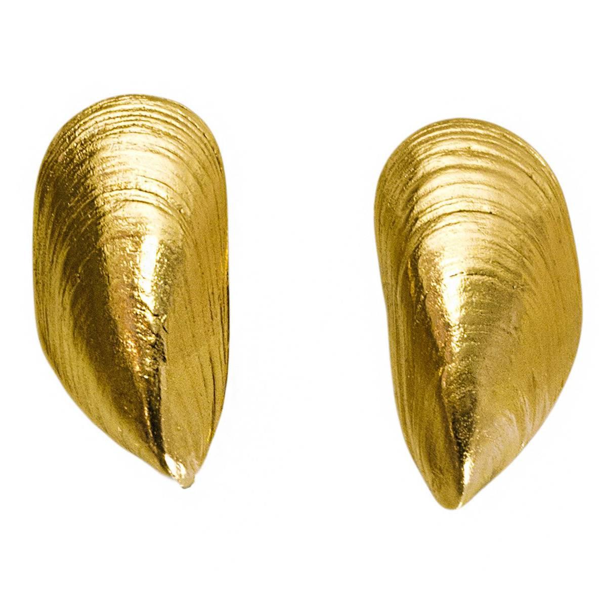 Goossen's Goldtone Mussel Shell Clip-On Earrings