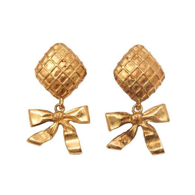Chanel Bow Dangling Earrings For Sale at 1stDibs | chanel bow earrings