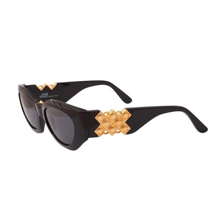 Gianni Versace Mod 420/D Sunglasses  For Sale