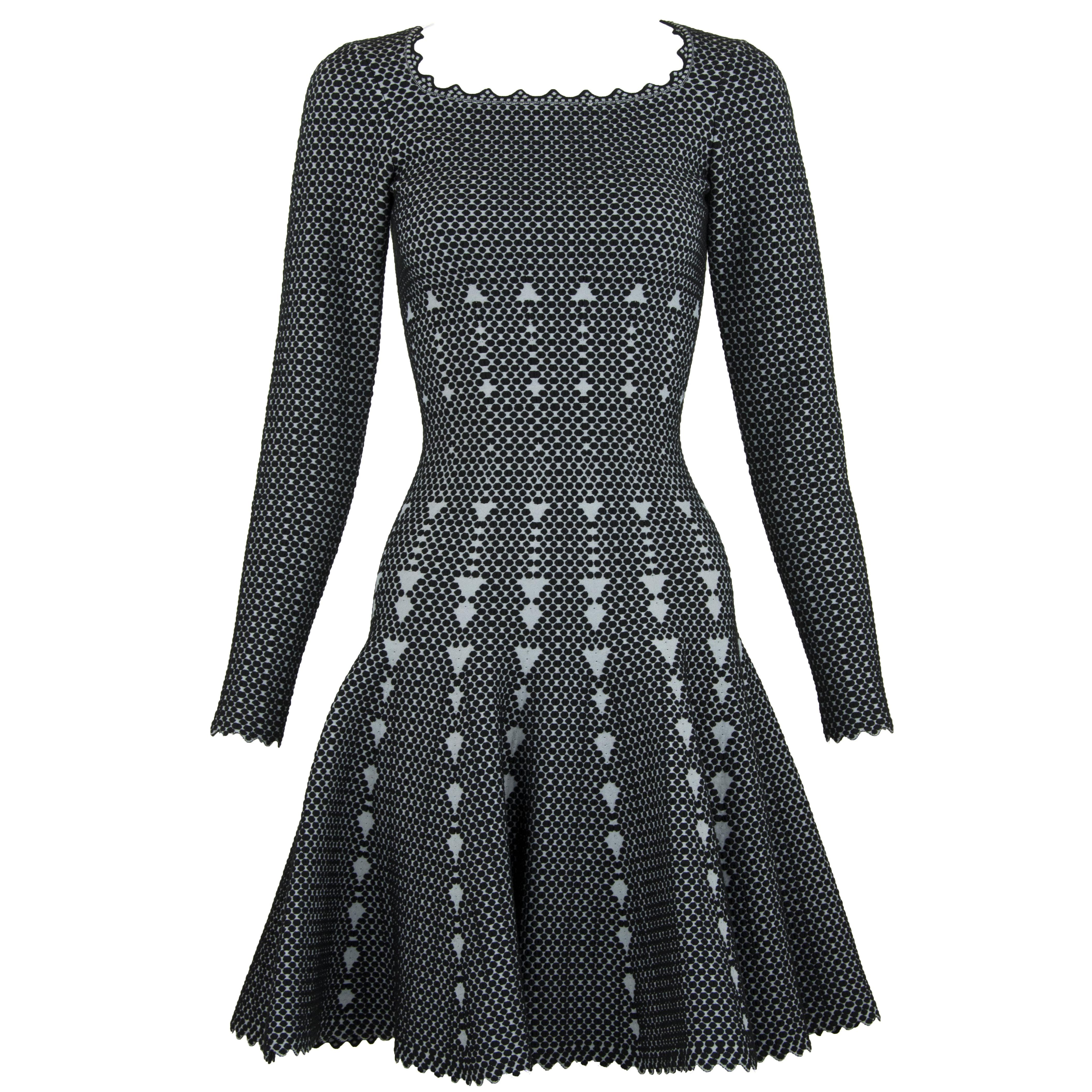 Alaia Black and Gray Knit Jacquard Fit & Flare Dress - Size FR 36 For Sale