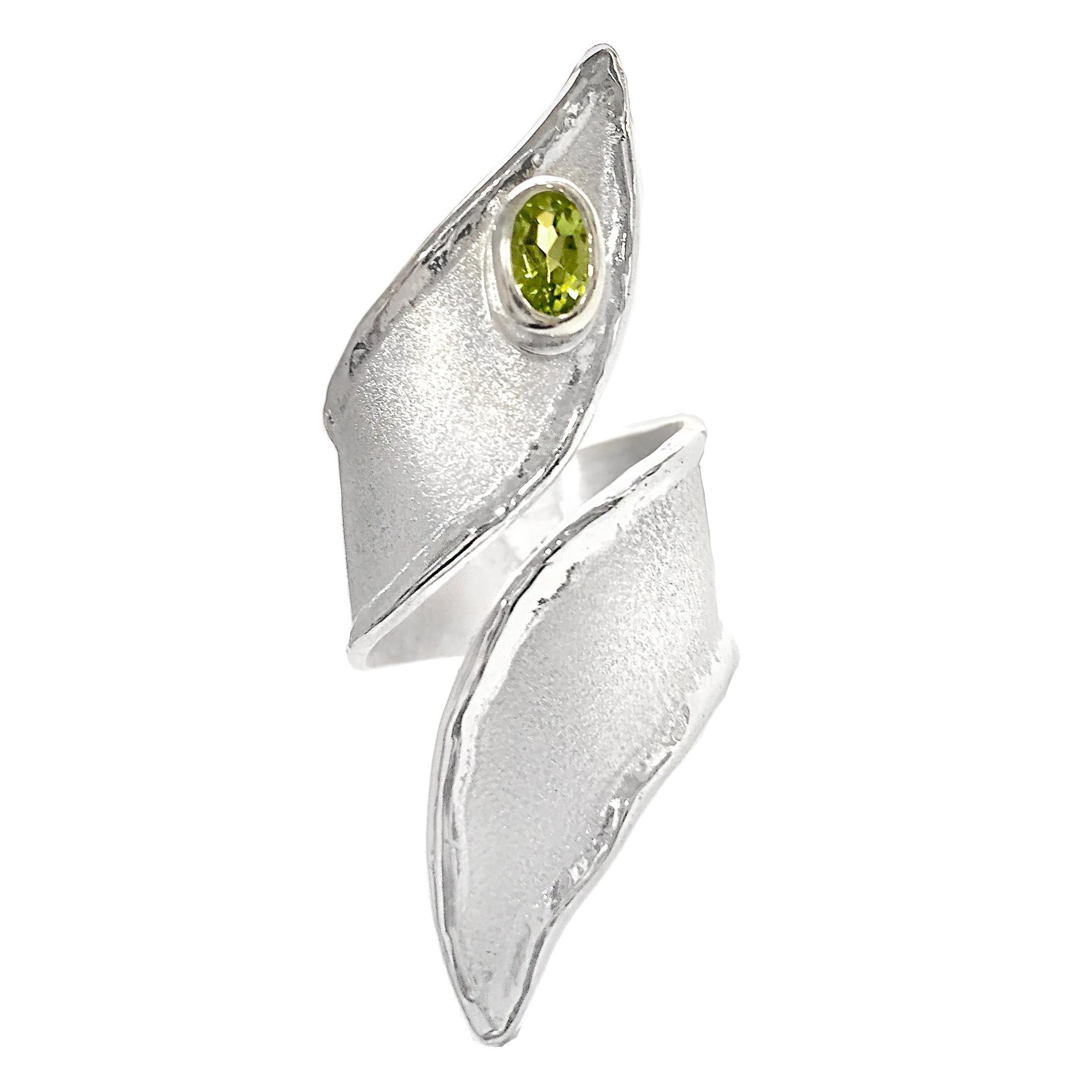Yianni Creations 0.50 Carat Peridot Fine Silver 950 Statement Wrap Ring  For Sale