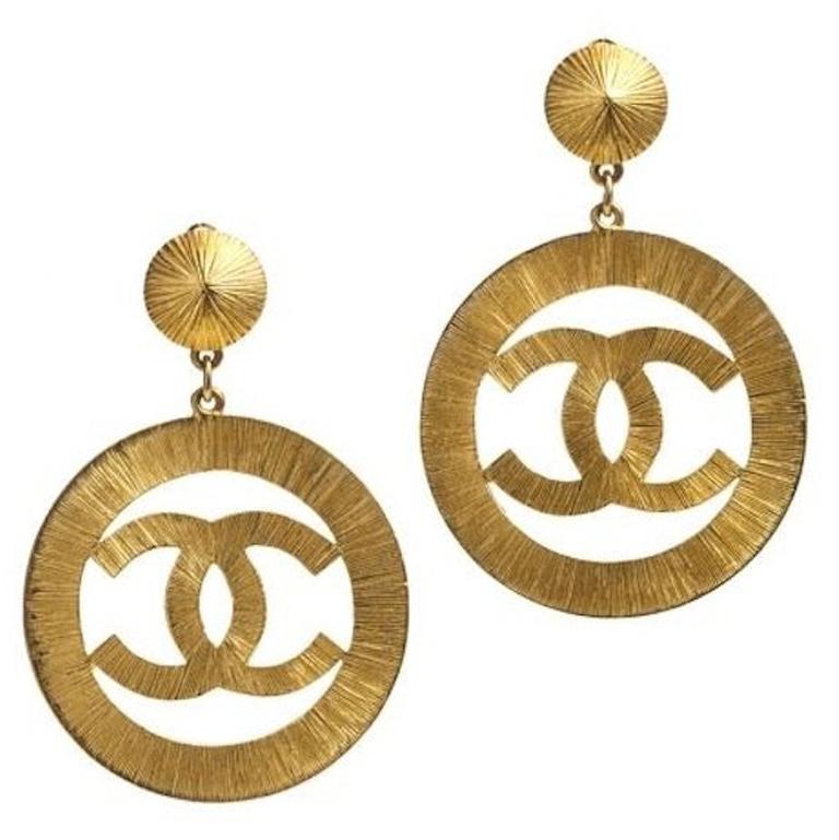 black chanel earrings cc gold