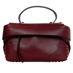 Tod's Burgundy Leder Kleine Welle Top Handle Umhängetasche