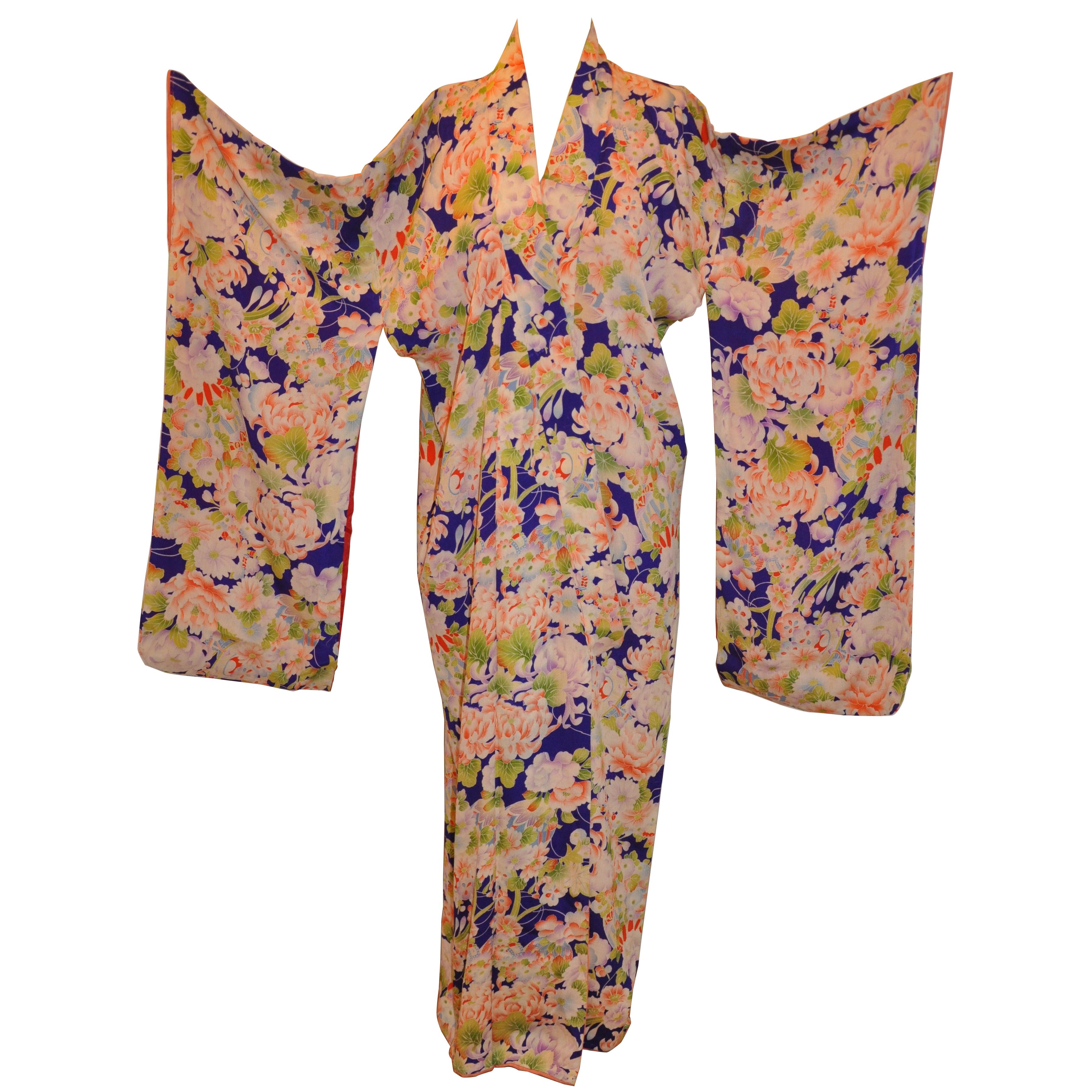 Mehrfarbiger, festlicher, mehrfarbiger japanischer Seidenkimono mit Blumenmuster