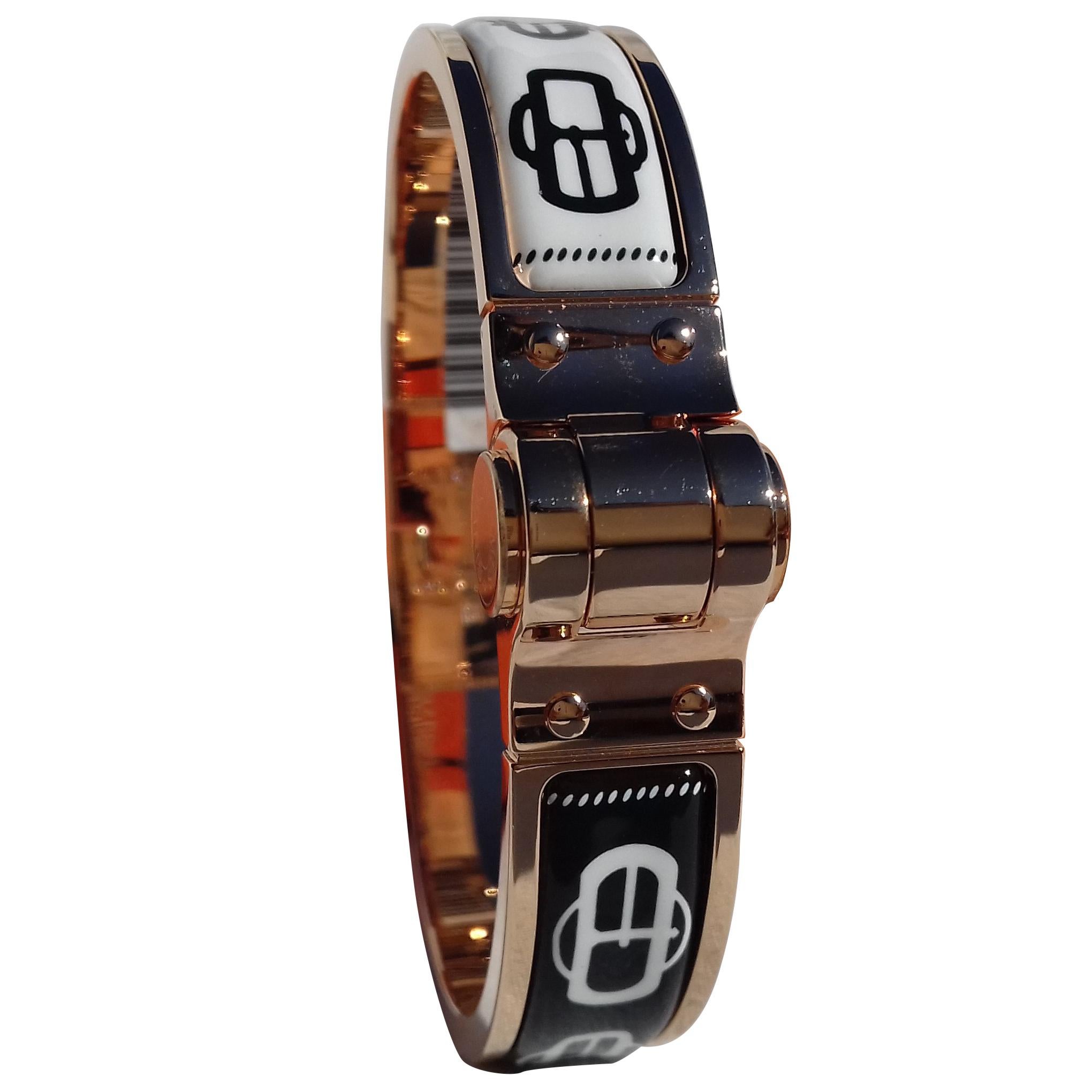 Hermès Charnière Hinged Enamel Bracelet Bouclerie Moderne Rosé GHW Narrow Size S For Sale