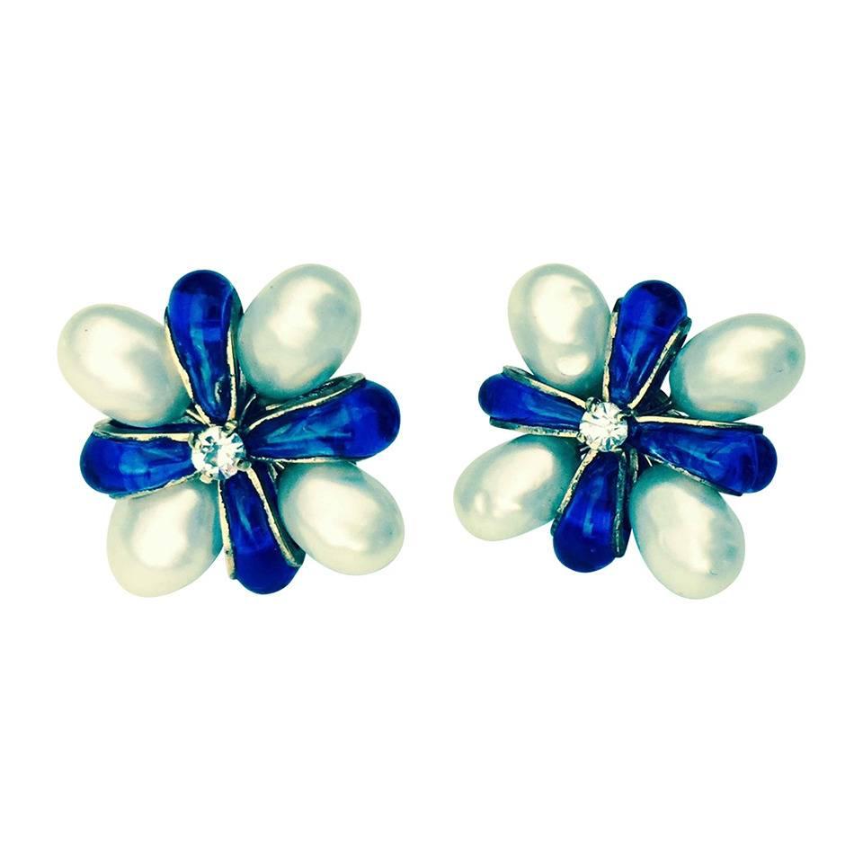 Maison Gripoix for Chanel Ear Clips 1995 For Sale