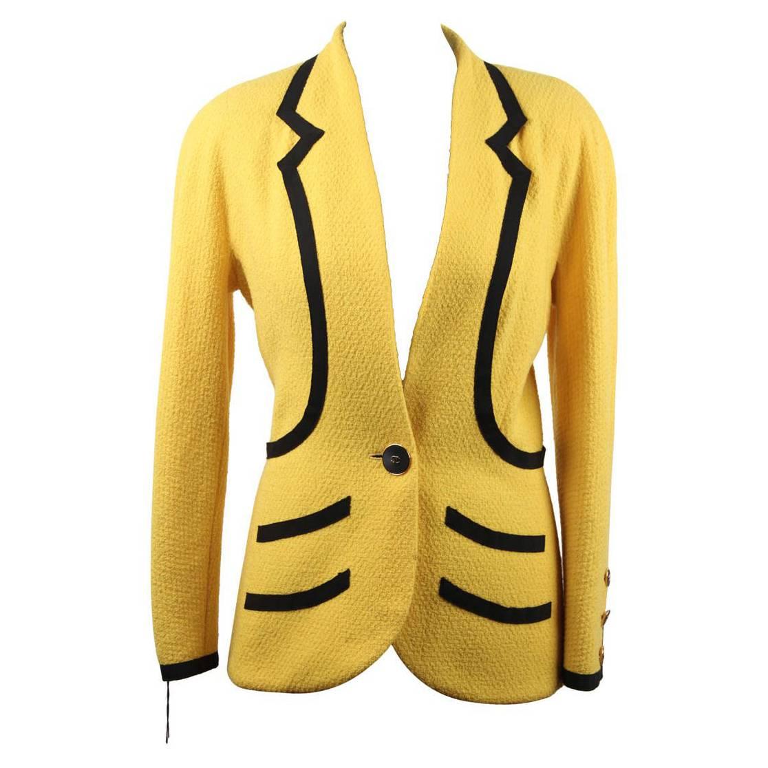 CHANEL Vintage Yellow Wool BLAZER Jacket w/ Black CONTRAST Trim Sz 36