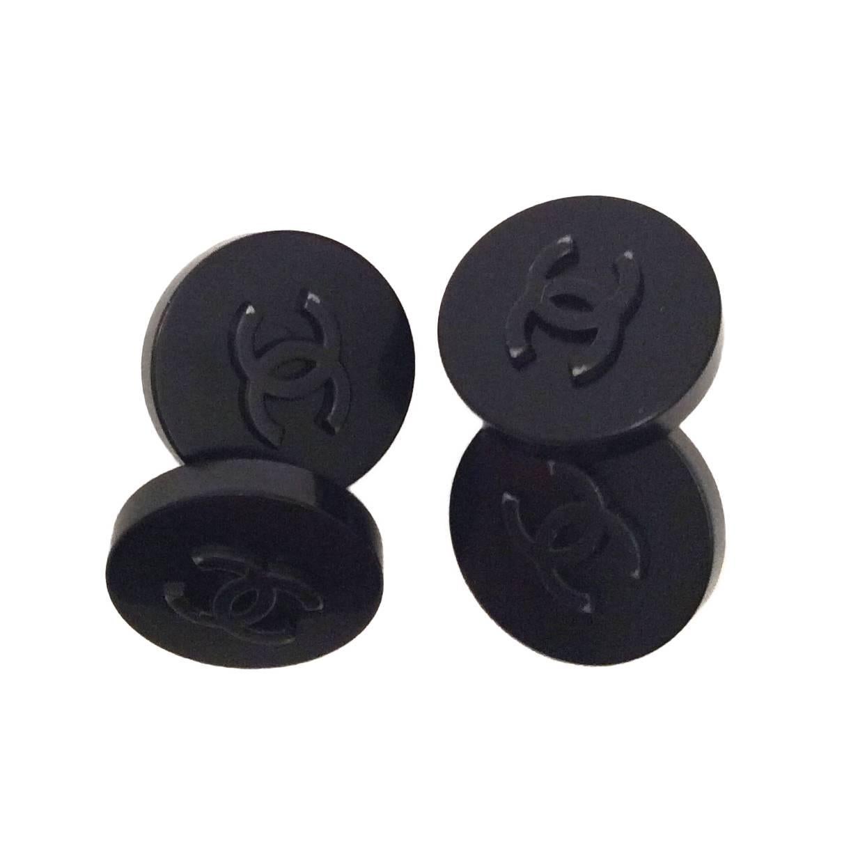 Pair of Chanel Black Cufflinks - 1980's - CC Logo For Sale