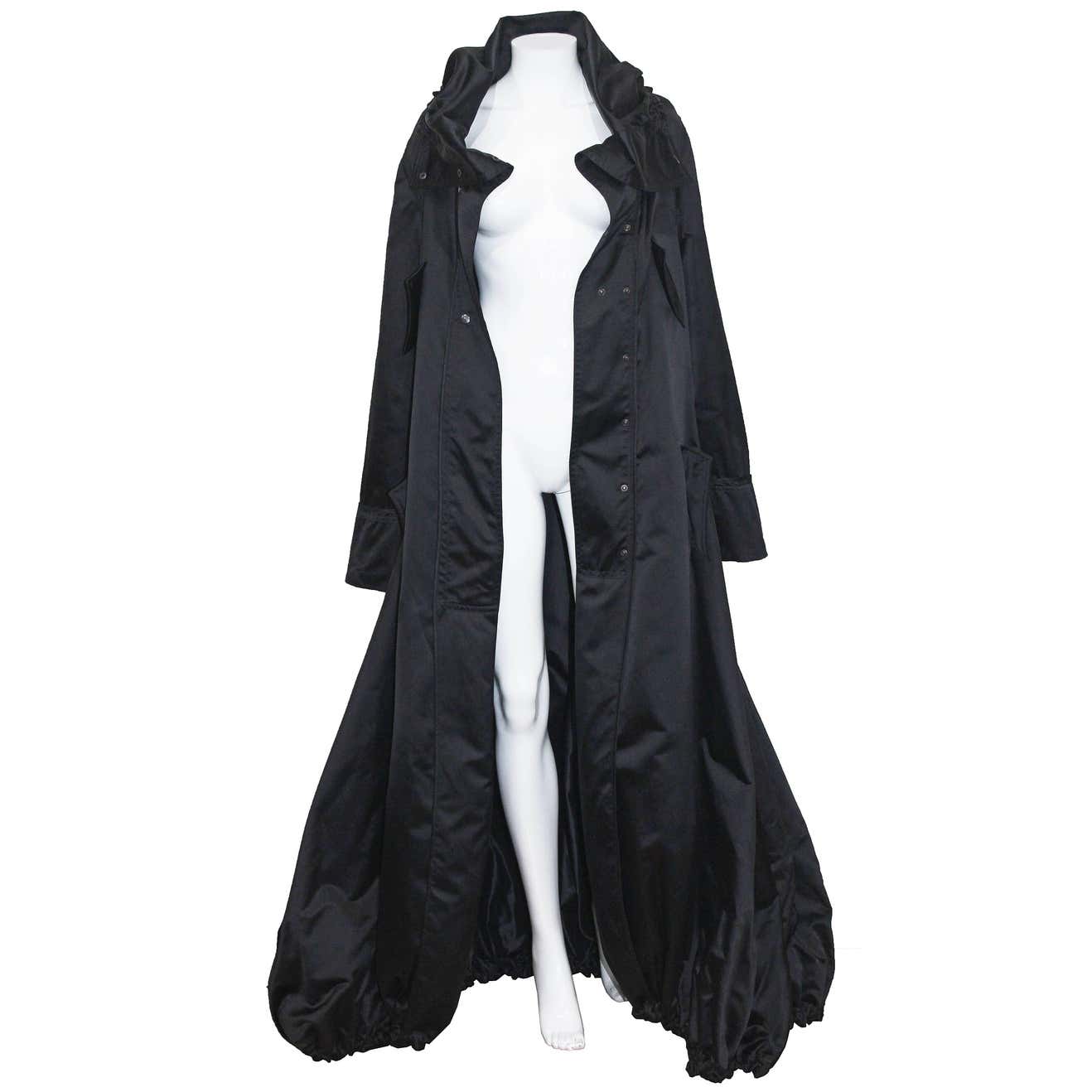 Exceptional Tom Ford for Gucci Runway Black Silk Parachute Coat, Fall ...