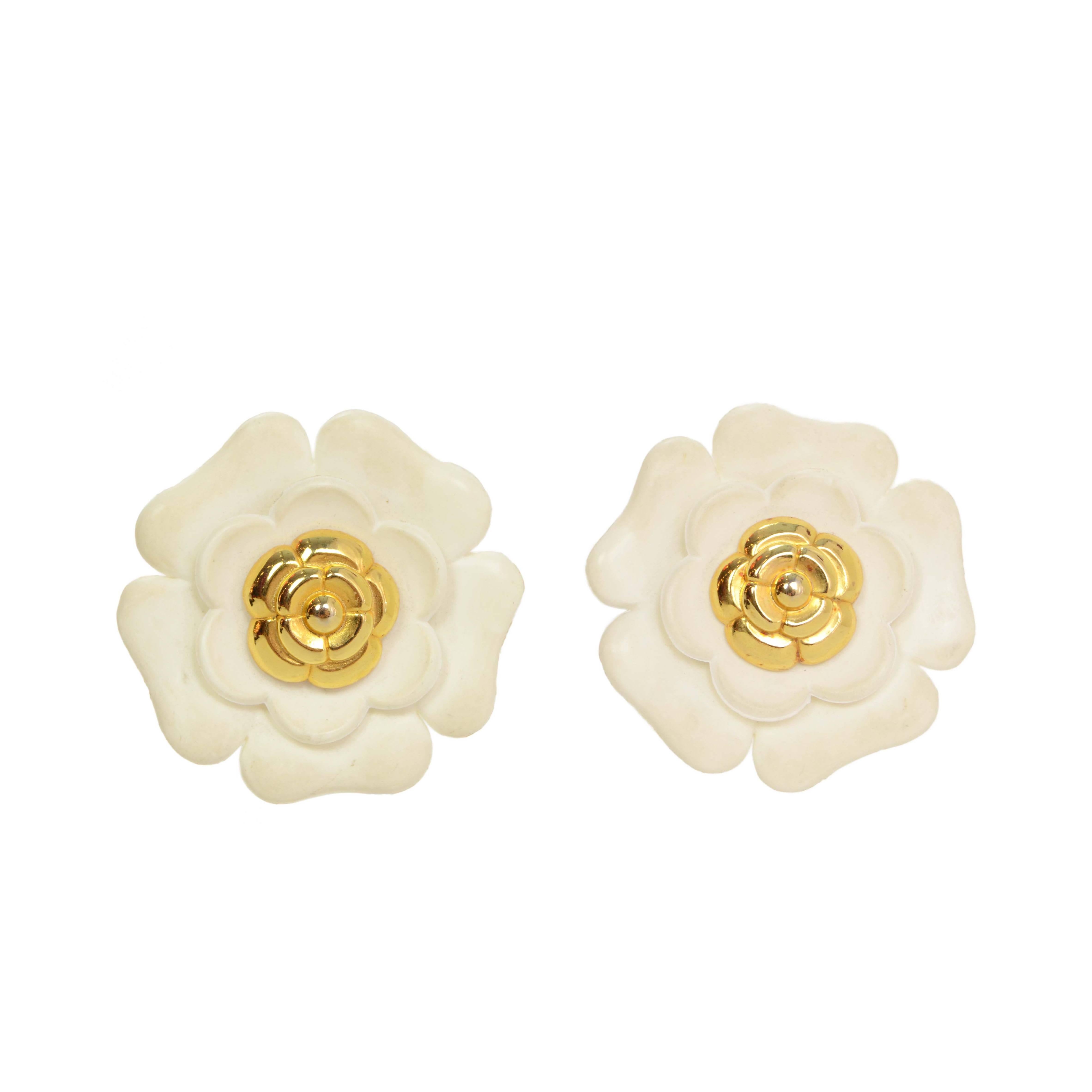Chanel Vintage ‘60s Ivory & Gold Camelia Flower Clip On Earrings