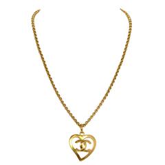 Chanel Vintage ’95 Gold Heart Pendant Necklace