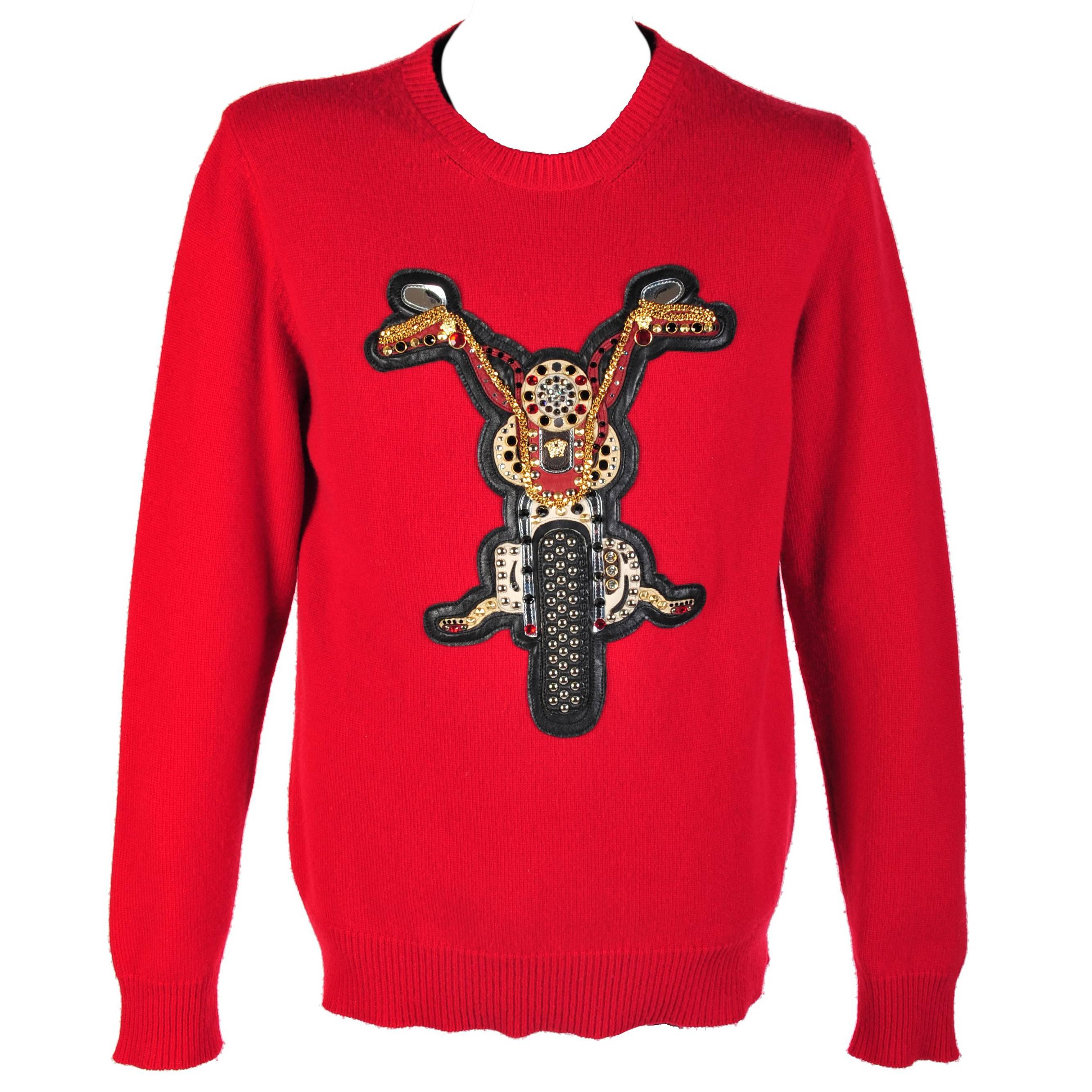 VERSACE RED JEWEL EMBELLISHED 100% CASHMERE CREWNECK SWEATER im Angebot