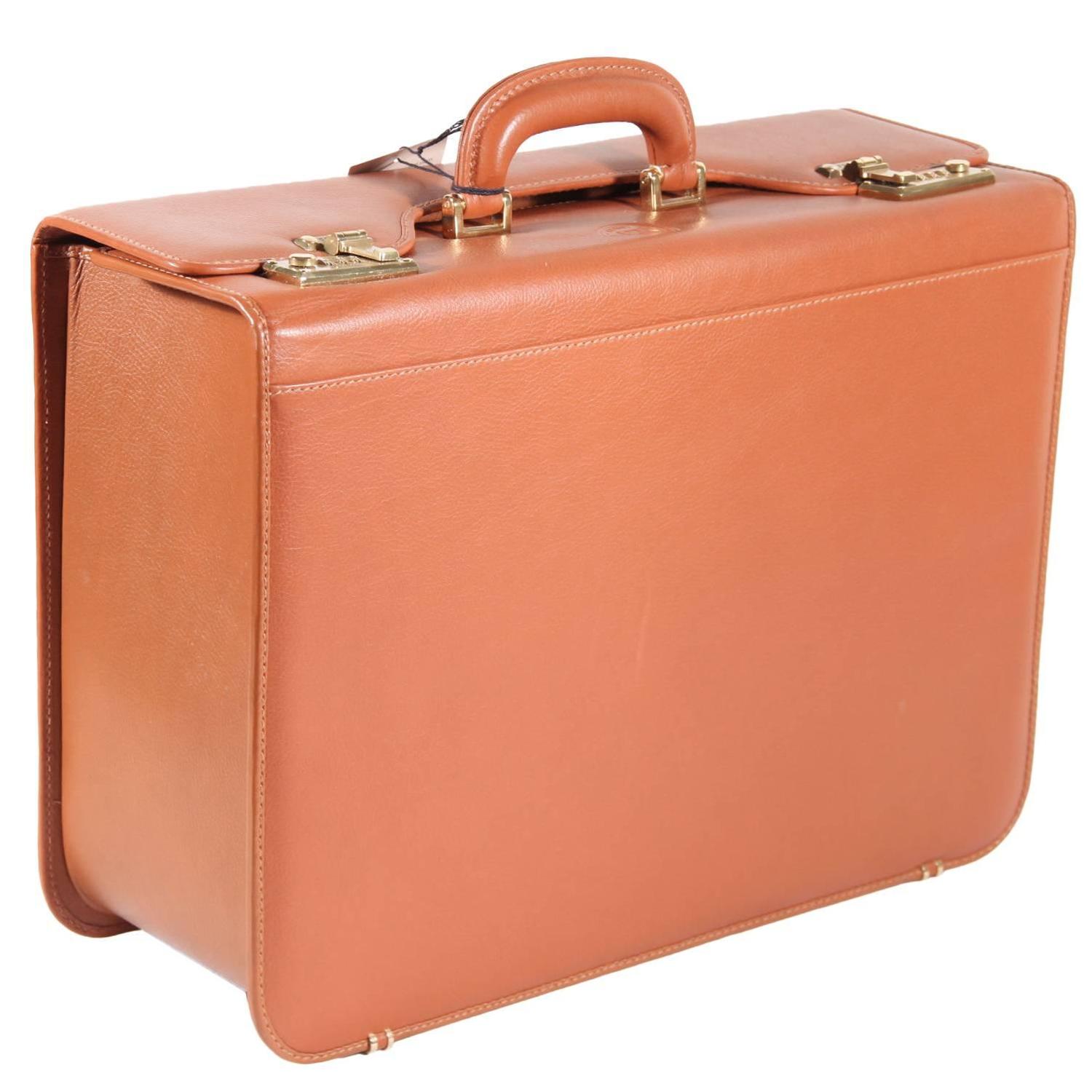 FENDI Italian VINTAGE Tan Leather Carry On TRAVEL BAG Suitcase BRIEFCASE For Sale at 1stdibs