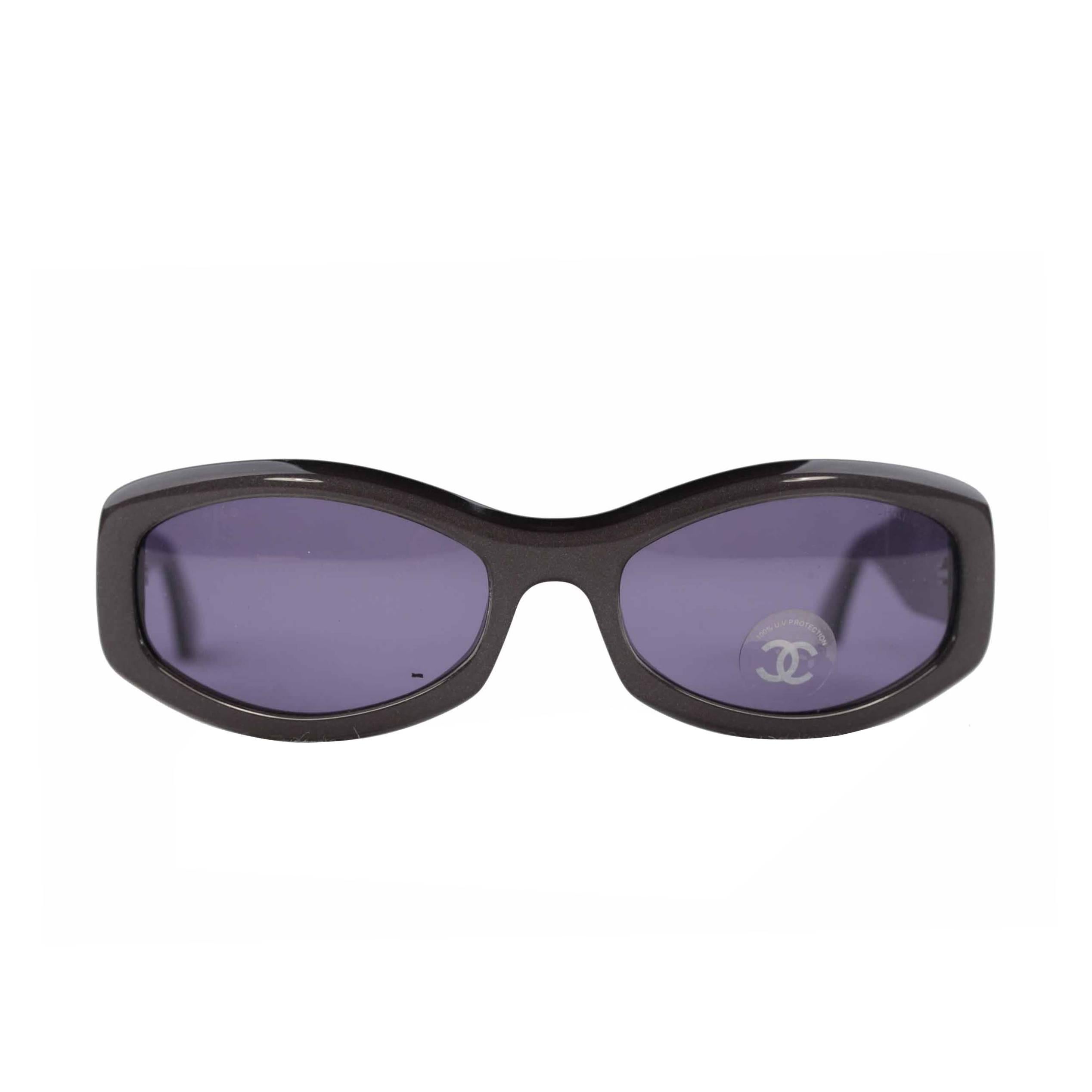 Sell Chanel Sunglasses - Black