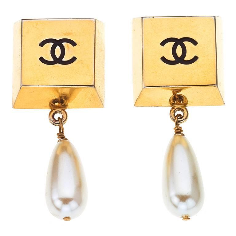 Vintage Chanel Earrings With Pearls