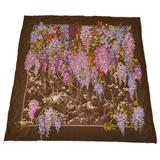 Sciarpa di seta floreale multicolore Gucci