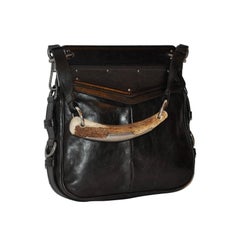 Yves Saint Laurent Bolso Grande Asa "Cuerno" Piel de Becerro Negra