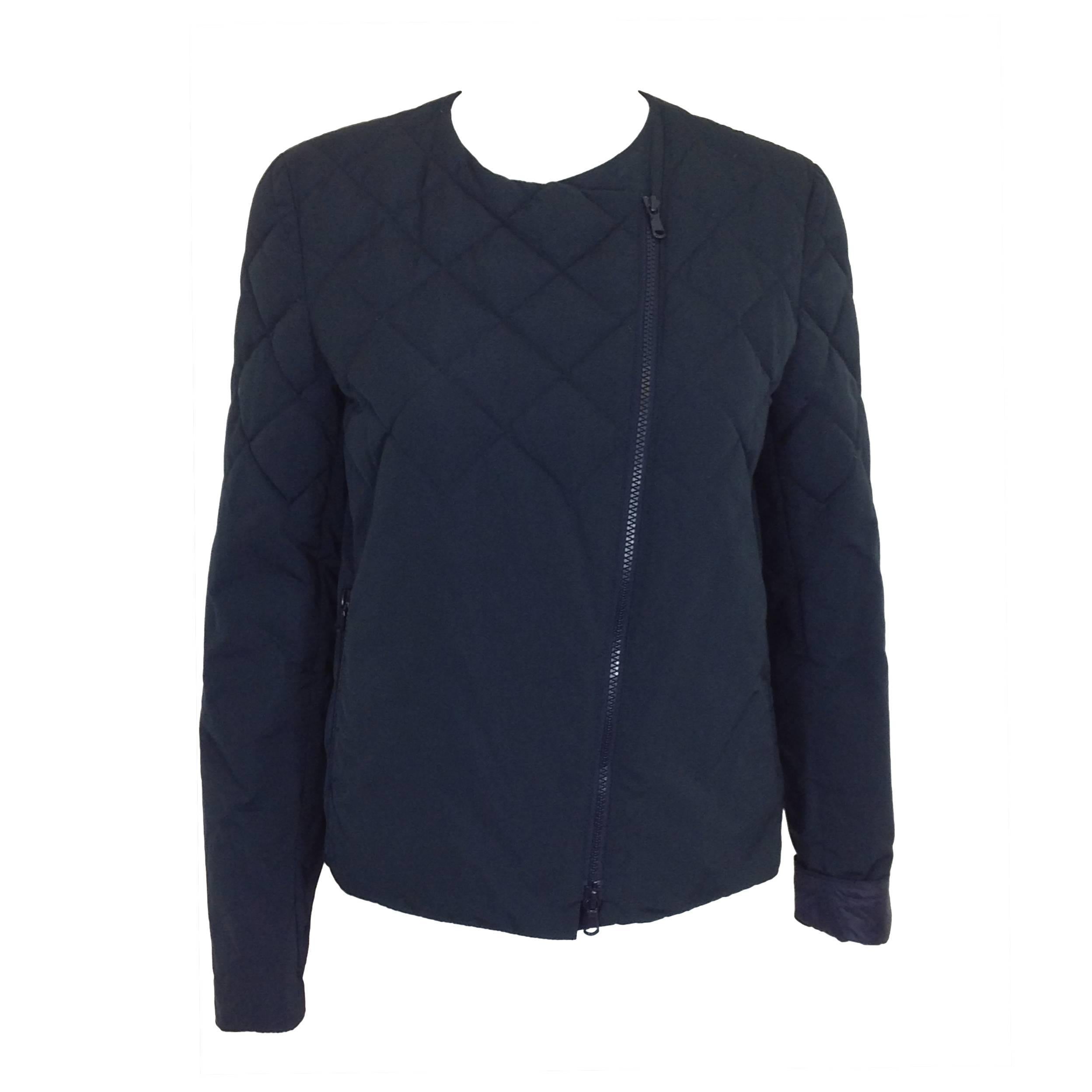 Navy Brunello Cucinelli quilted jacket         Size 42 For Sale