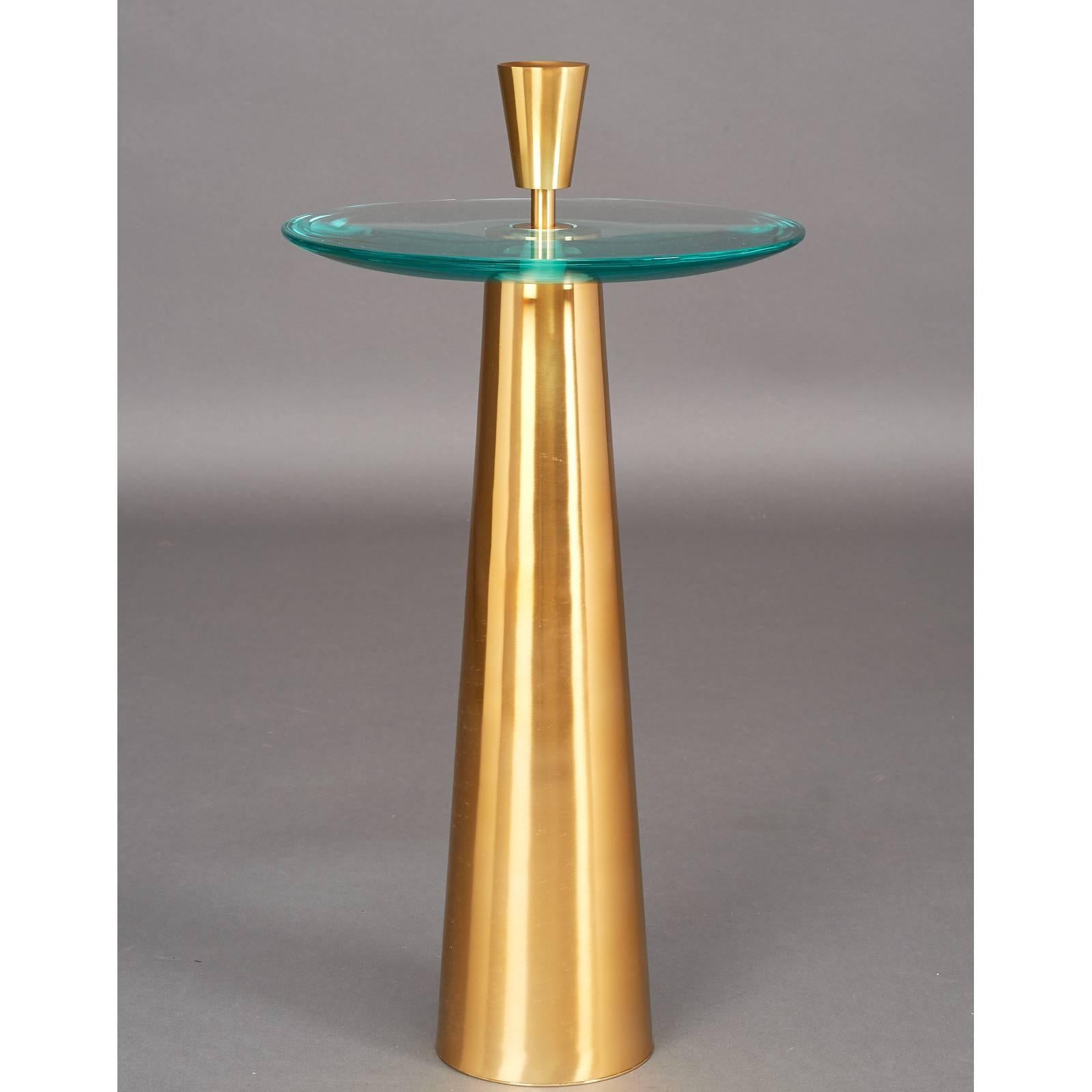 ROBERTO RIDA (b. 1943).
Sculptural side table with massive ground-glass top with convex underside, polished tapered brass base and finial. Signed. Italy, 2016.
Limited edition. Exclusive to L'Art de Vivre.
Dimensions: 13.5 Ø x 23 H at glass.
Shown