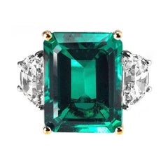 Magnificent  Faux Colombian Color 15 Carat Emerald Diamond Gold Ring