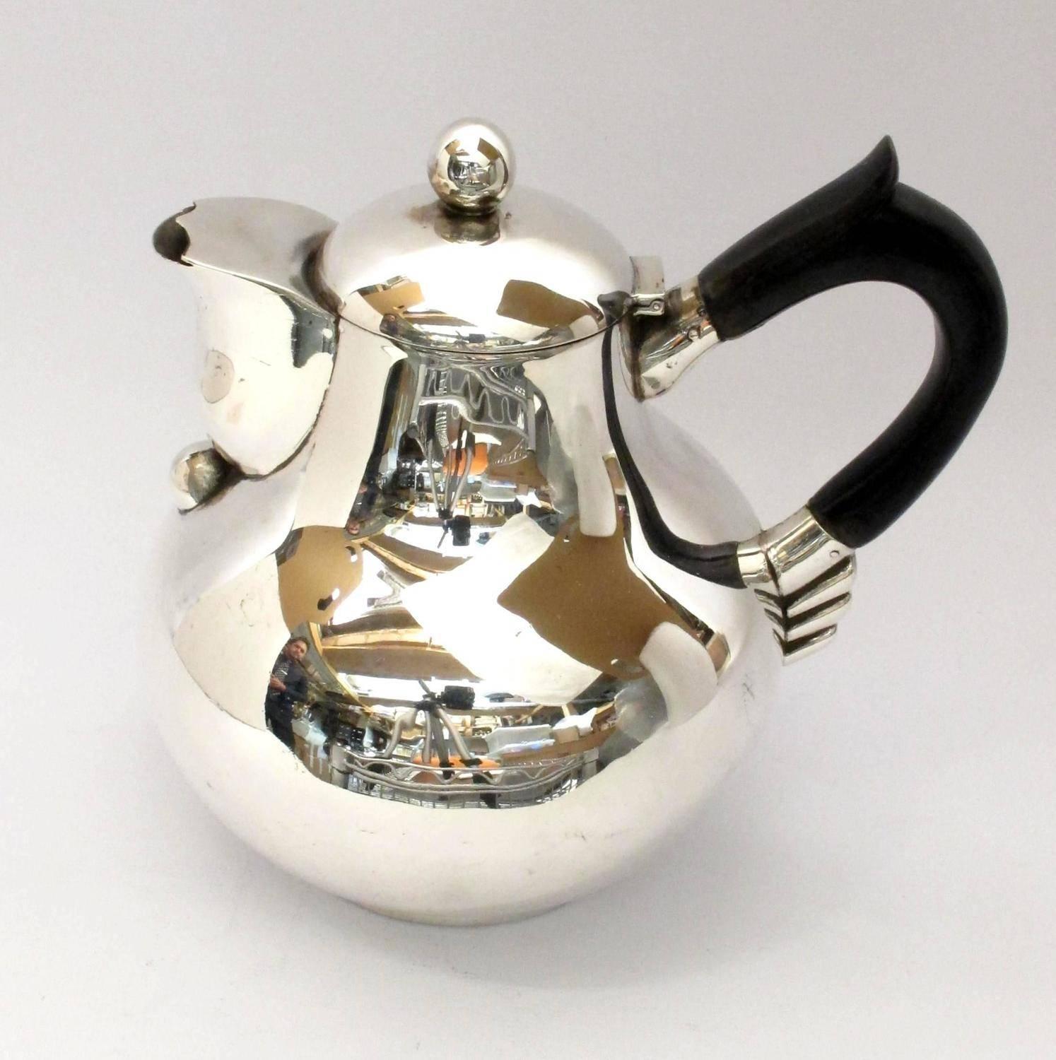 Mexican 1950s Hector Aguilar Silver Tea and Coffee Set For Sale