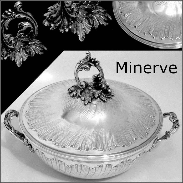 Gavard fabulous French sterling silver covered serving dish/tureen Rococo.

Exceptional Rococo Pattern for this covered dish/tureen/vegetable dish in sterling silver. Finesse of design and quality of execution rarely seen. No monogrammed.

Head