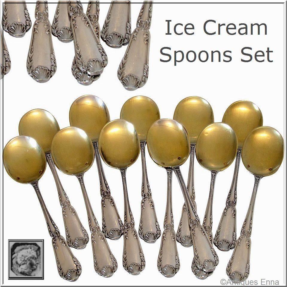 French sterling silver 18-karat gold ice cream spoons set of 12 pieces Puiforcat model.

Head of Minerve 1st titre for 950/1000 Vermeil French sterling silver guarantee. The quality of the gold used to recover sterling silver is a minimum of 750