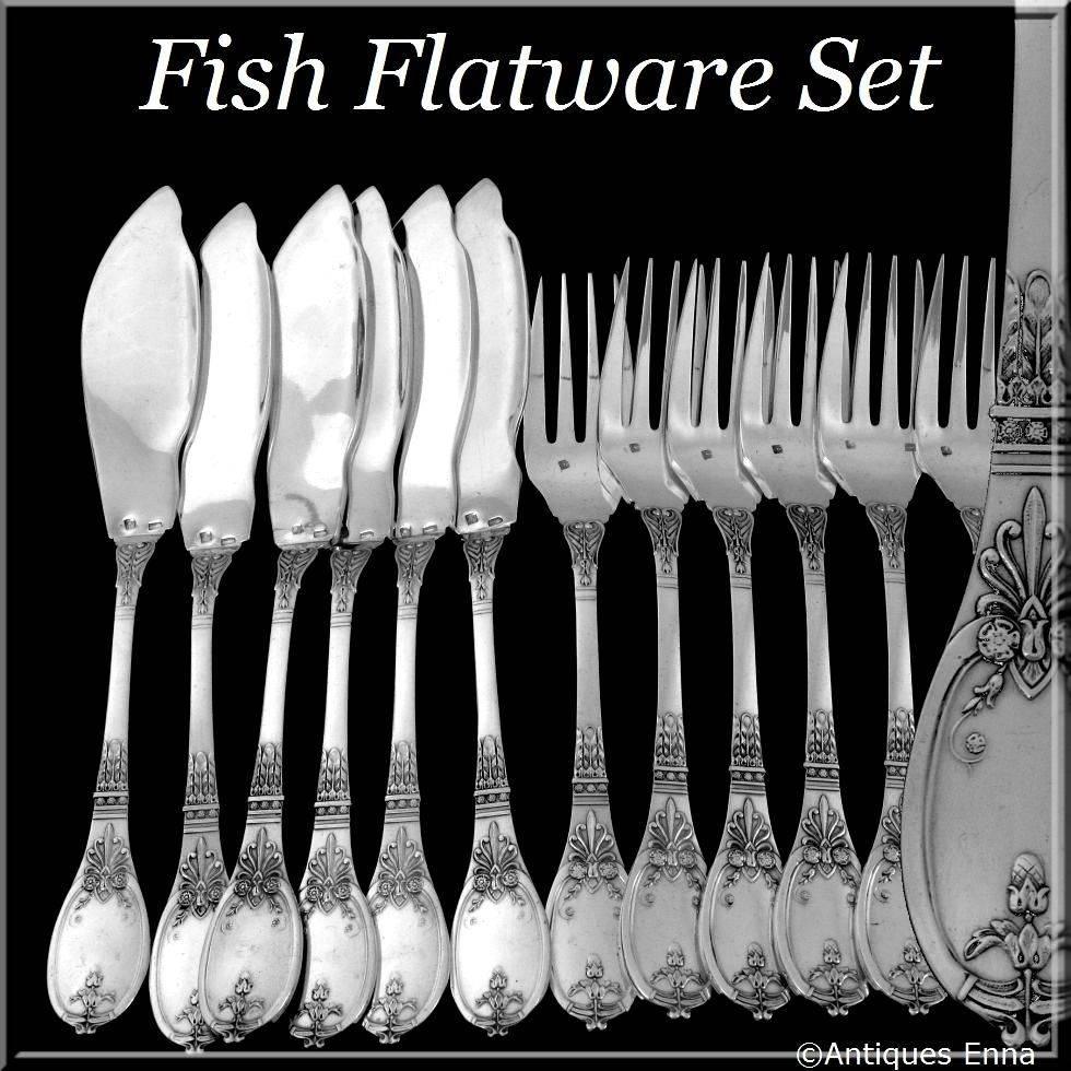 Fabulous French silver plate fish flatware set 12 pieces neoclassical.

The fish flatware has fantastic decoration in the neoclassical style with palmettes and pine cone pattern. No monogrammed.

Prestigious silversmiths:
Cailar Bayard &
