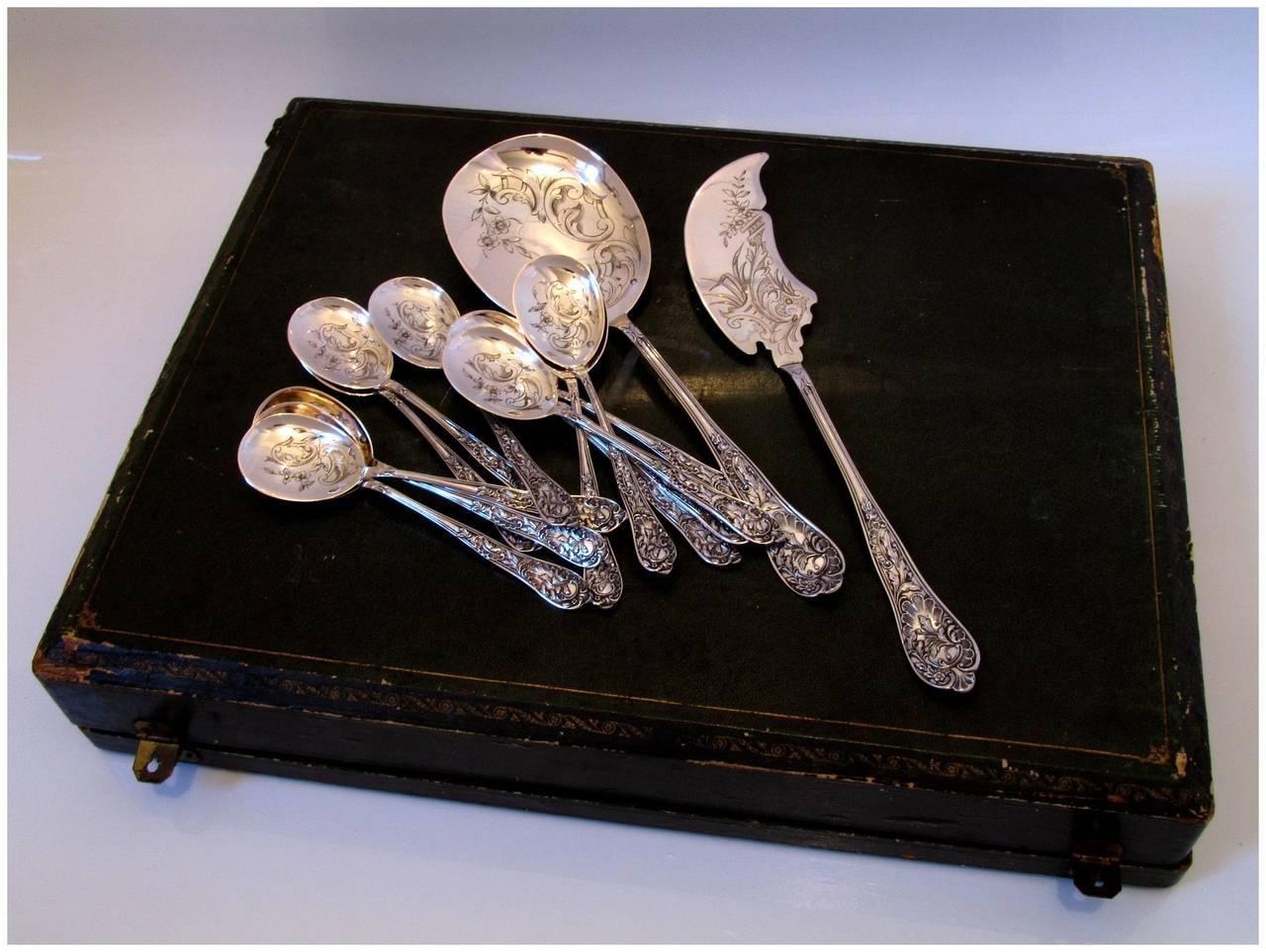 Bonnescoeur French All Sterling Silver Ice Cream Set 14 Pieces with Box Rococo In Good Condition For Sale In TRIAIZE, PAYS DE LOIRE