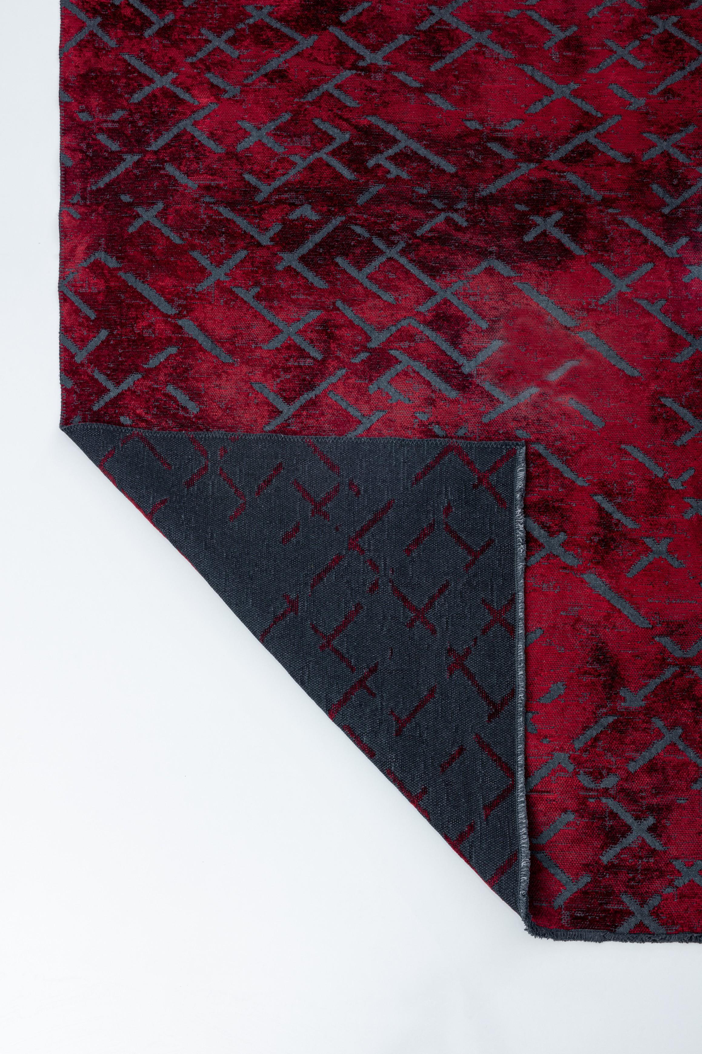 For Sale:  (Red) Modern Abstract Luxury Hand-Finished Area Rug 3