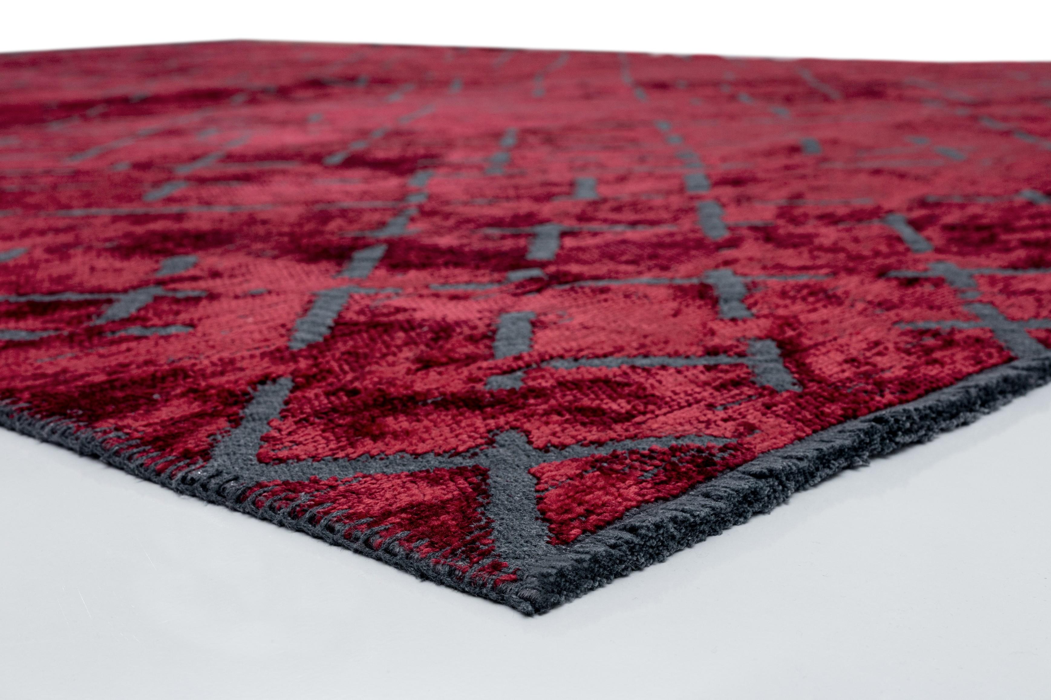 For Sale:  (Red) Modern Abstract Luxury Hand-Finished Area Rug 4