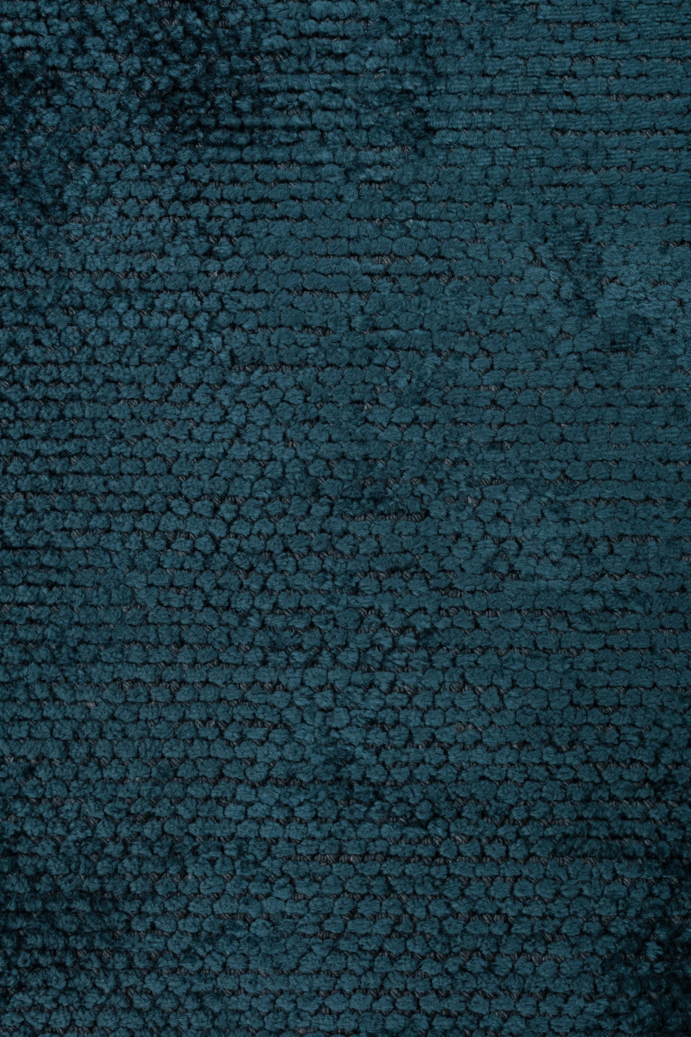 Im Angebot: Modern Solid Color Luxury Area Rug,  (Blau) 5