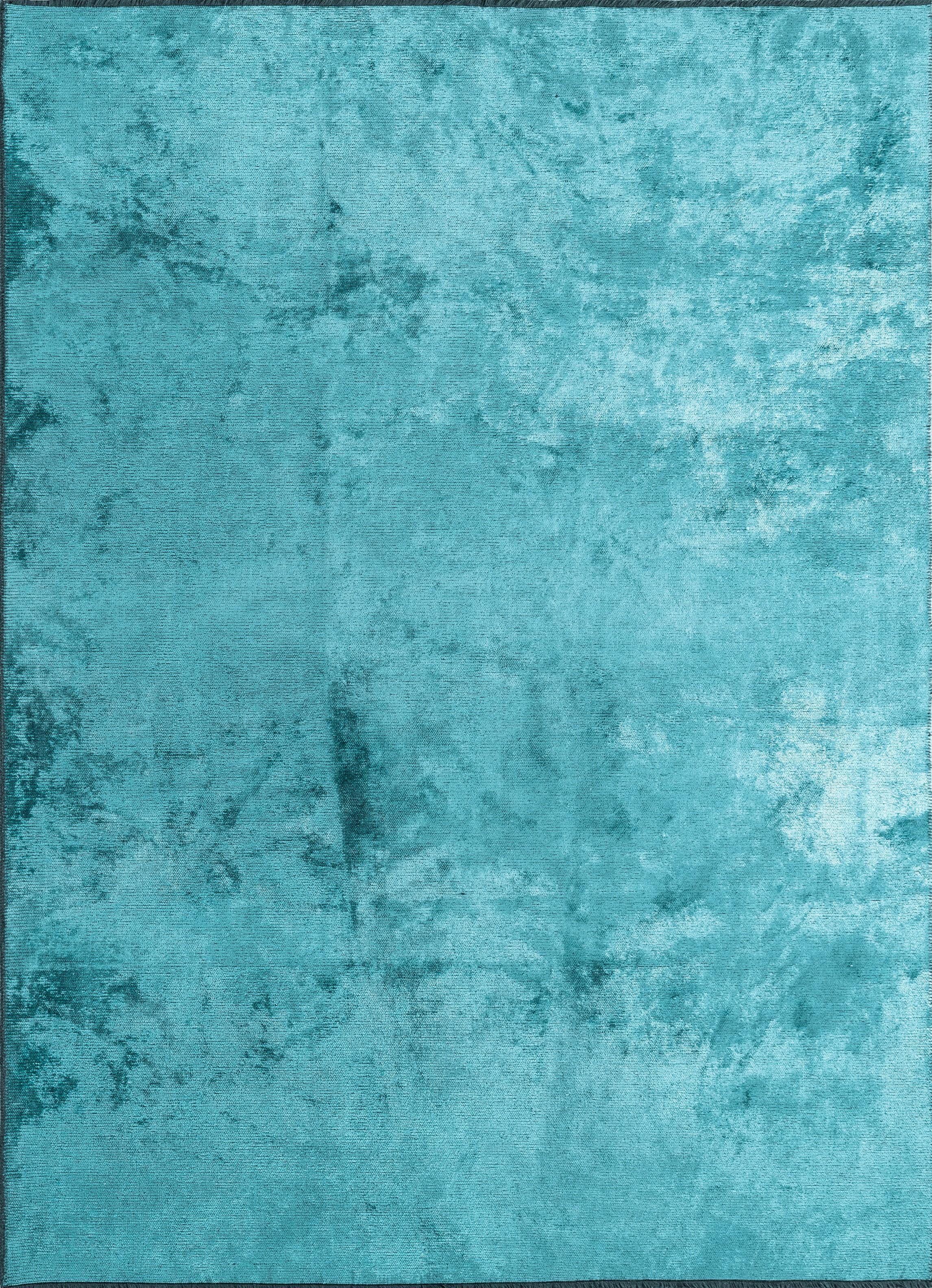 For Sale:  (Green) Modern  Solid Color Luxury Area Rug